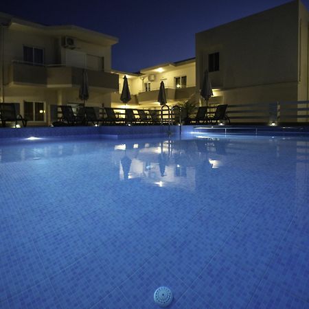 Naiades Luxury Apartments Kalathas Exterior foto