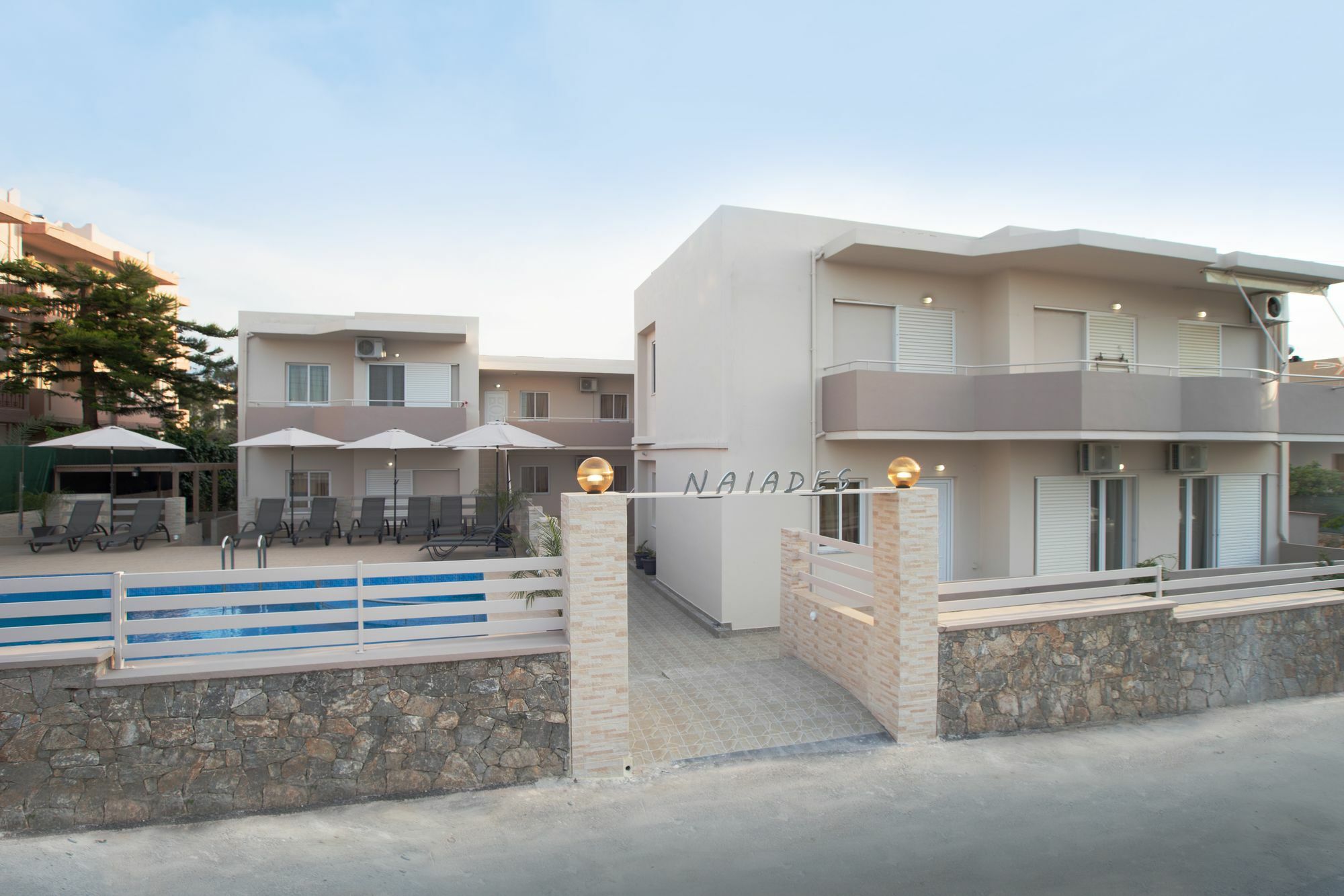 Naiades Luxury Apartments Kalathas Exterior foto
